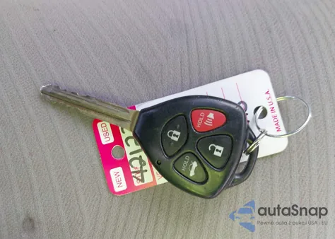 2011 Toyota Corolla Le z USA, uszkodzony, nr VIN JTDBU4EE9B9146744